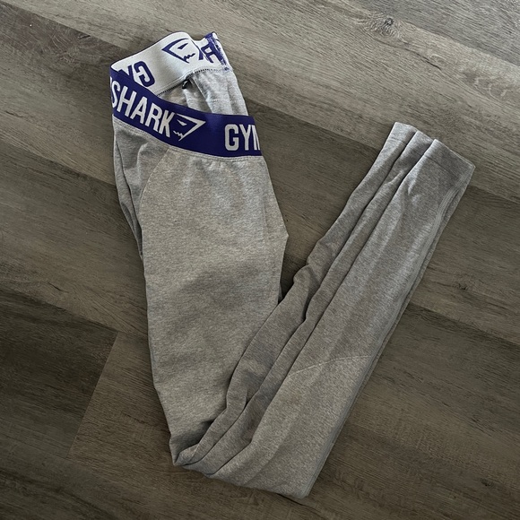 7 Pairs of Gymshark Leggings - Picture 1 of 7